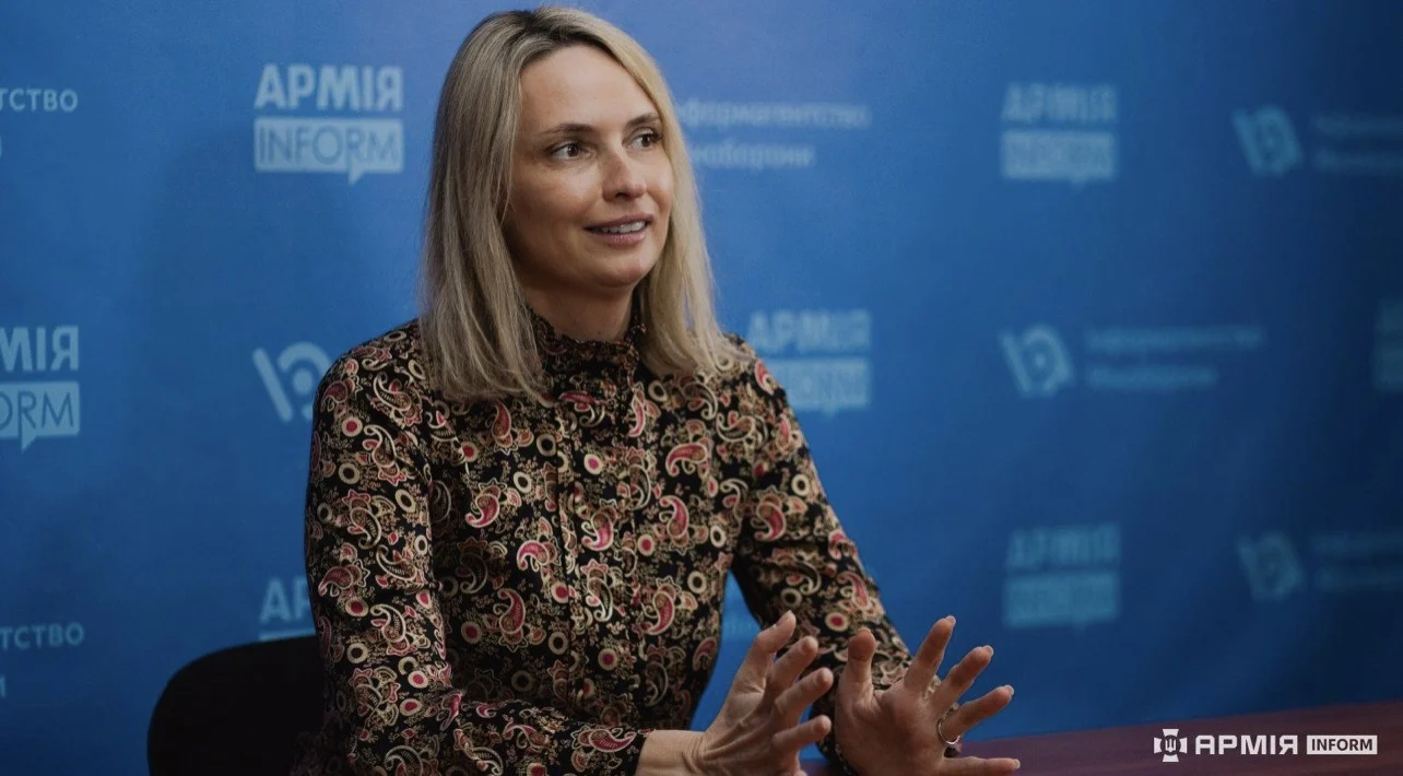 Iryna Vashchuk-Disipio durante l’intervista con ArmyInform